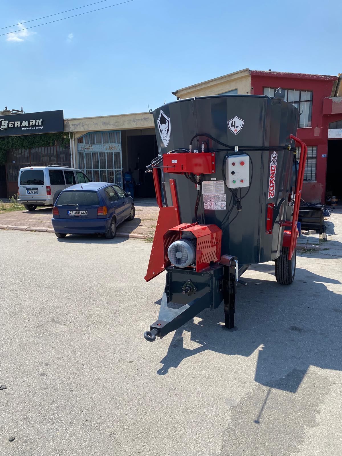3M Dikey Elektrikli Yem Karma